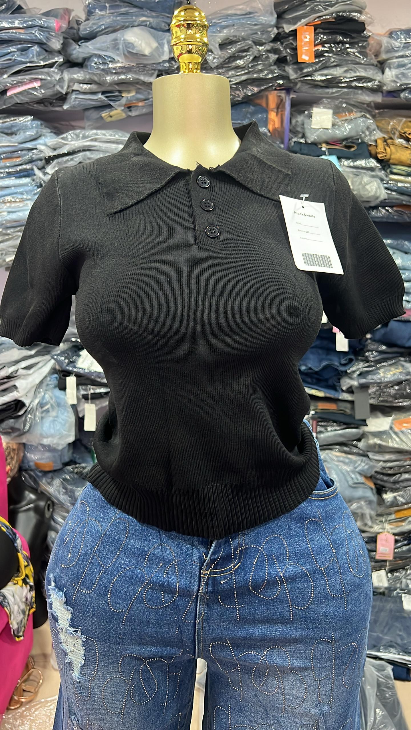 Collar top with button E69 size6-16