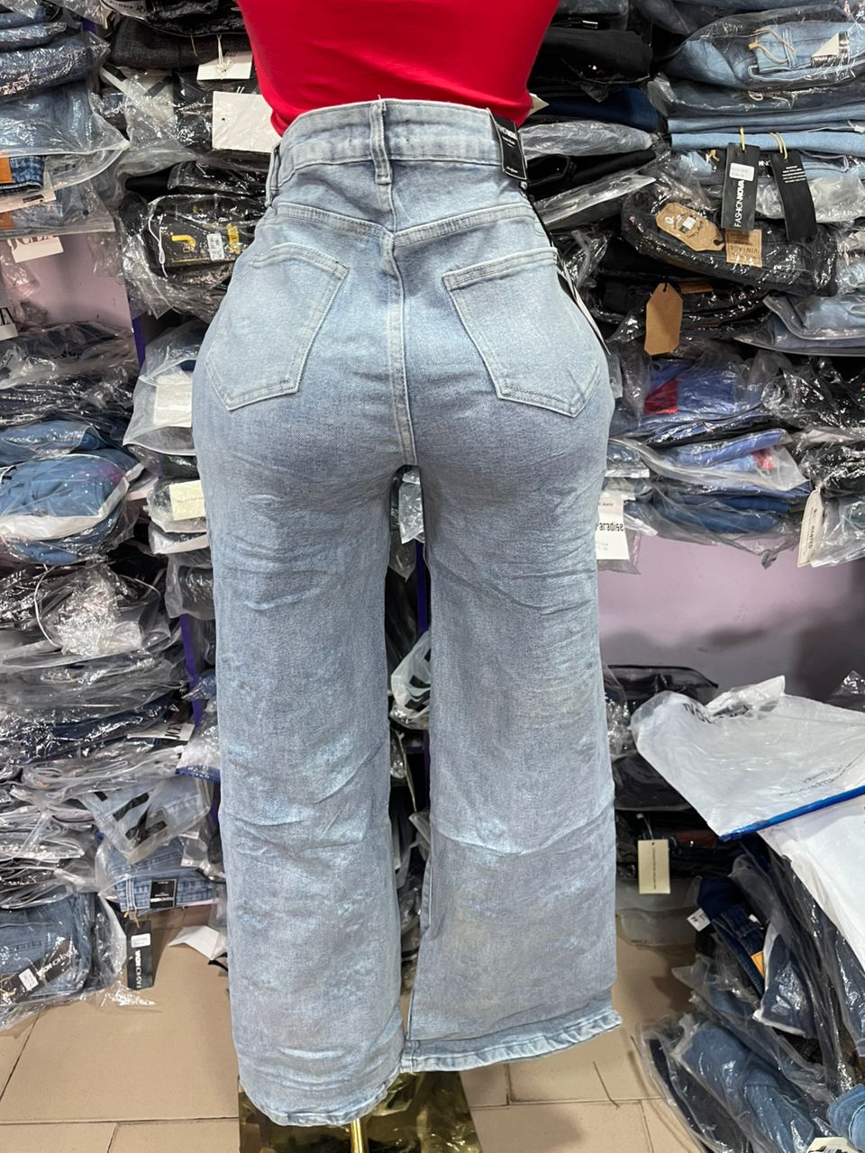 Fashionnova boyfriend jeans W11