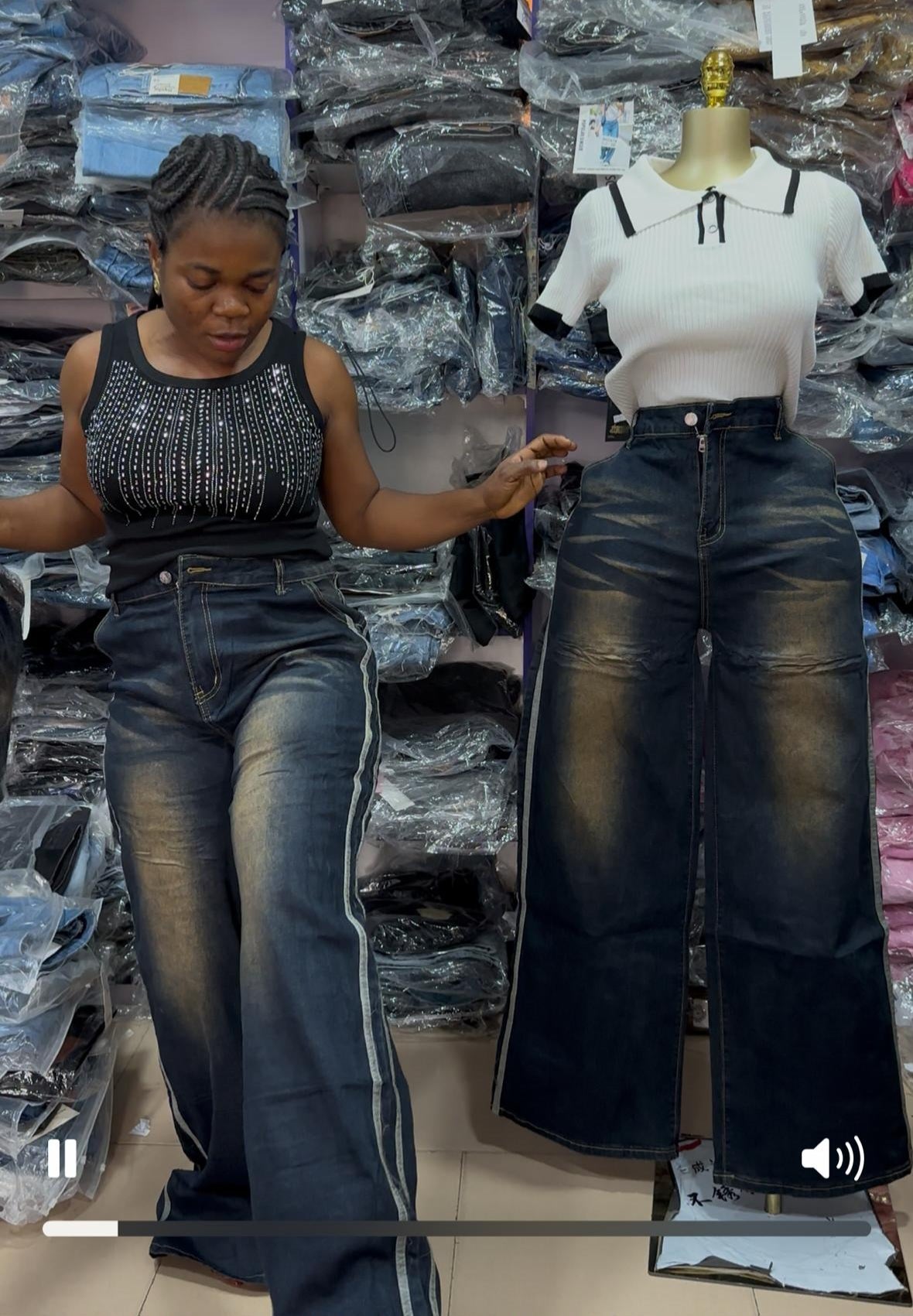 2 toned boyfriend jean with side design. 8172A#