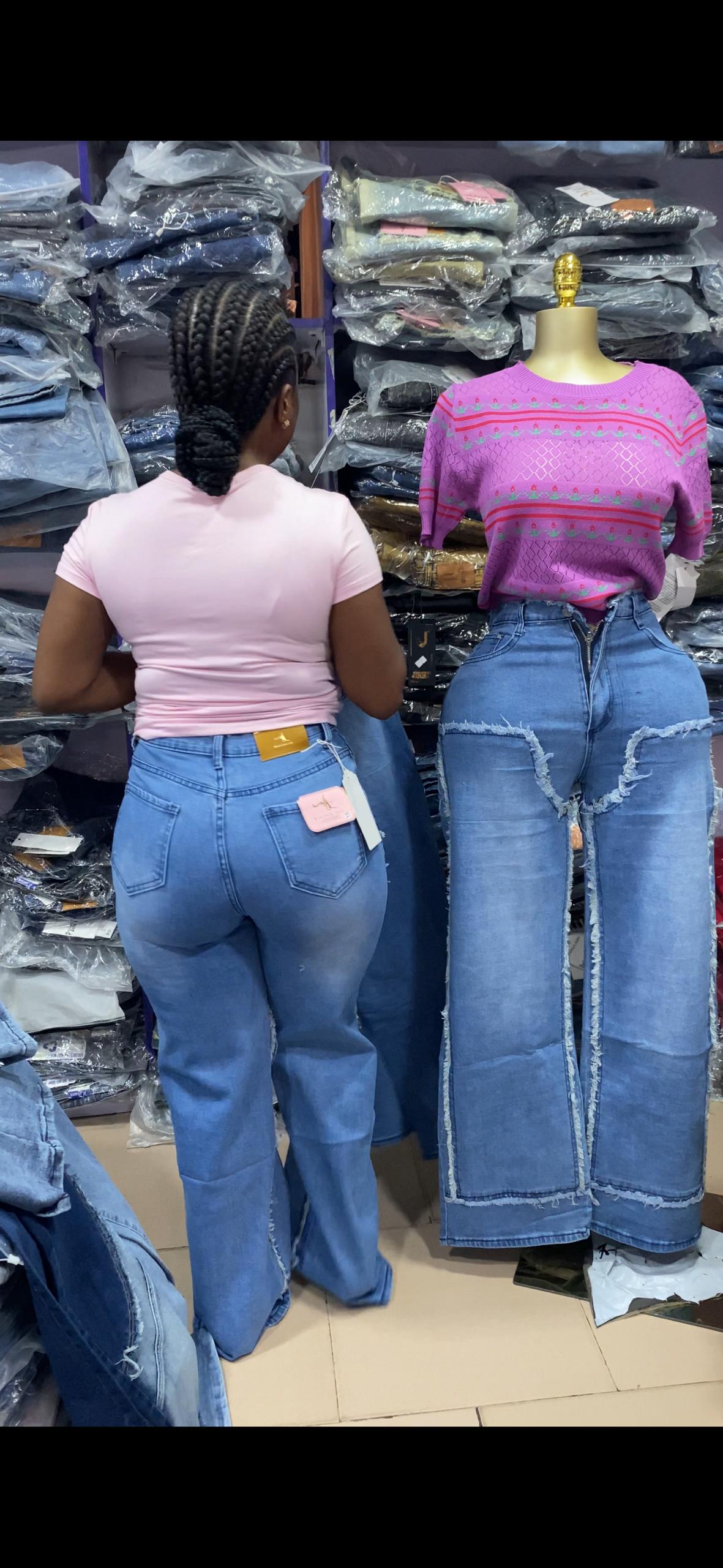Blue boyfriend jean with design c0062