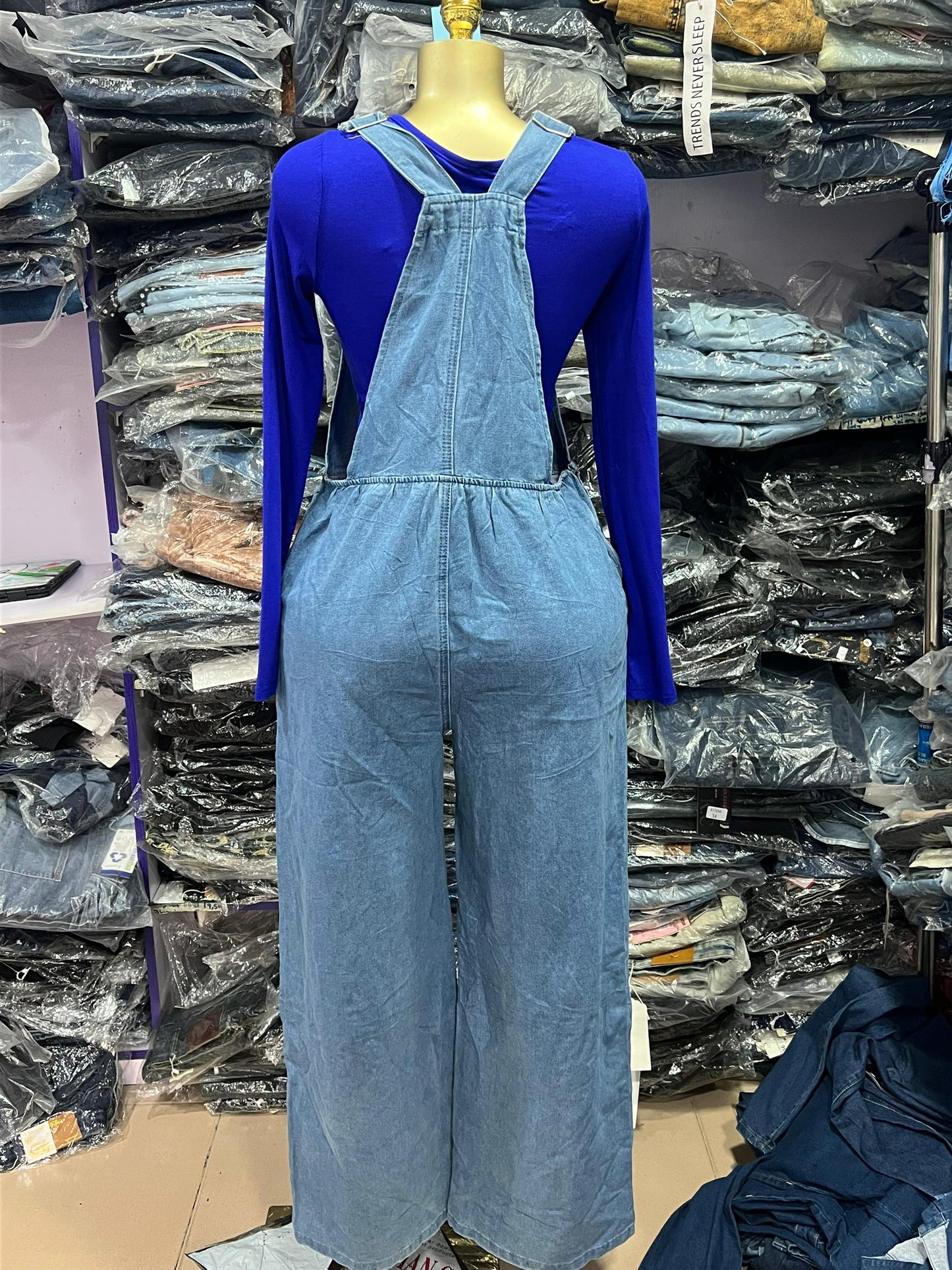 Front pocket Dungarees