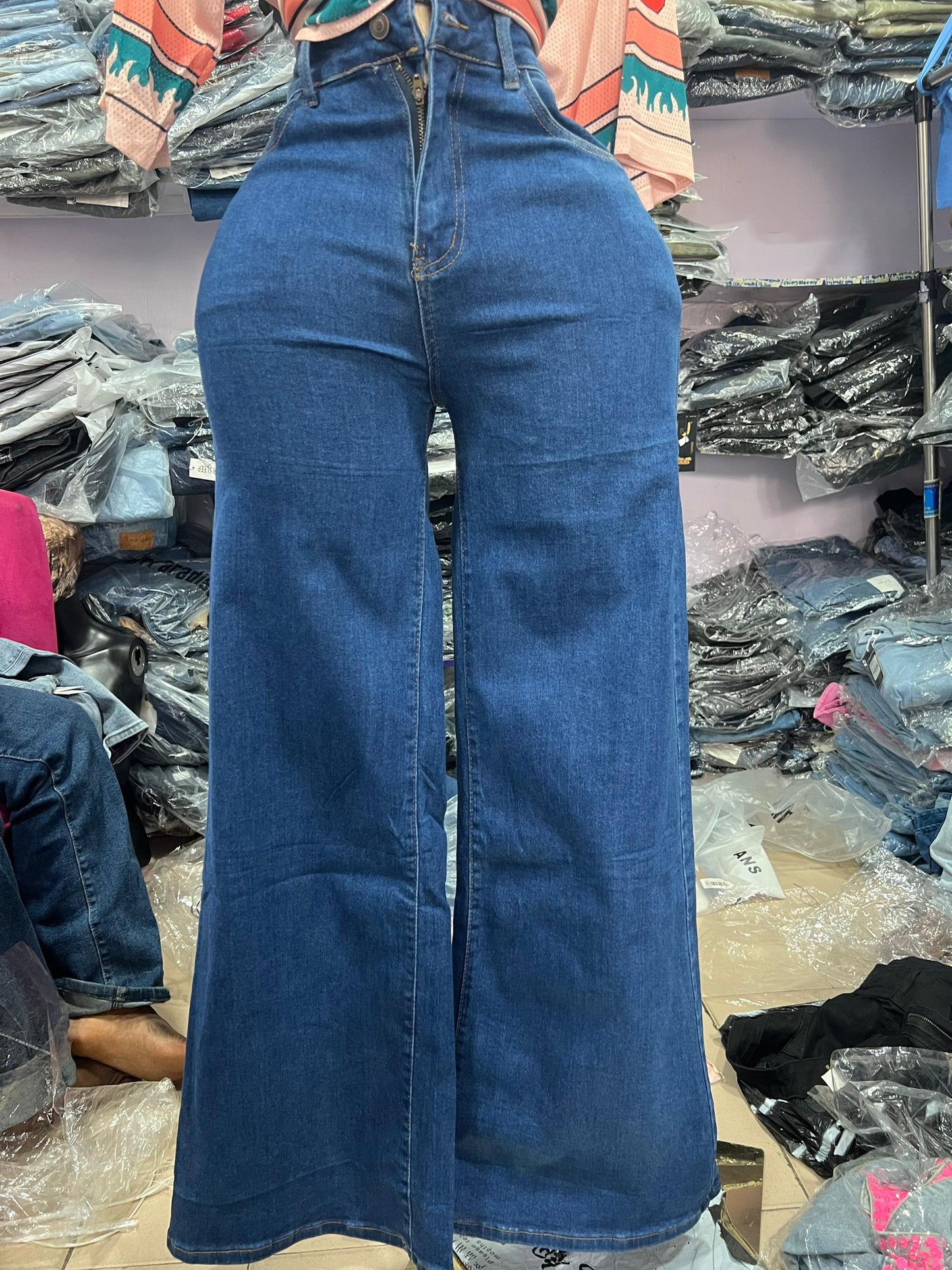 Plain blue bootcut jean VNT001