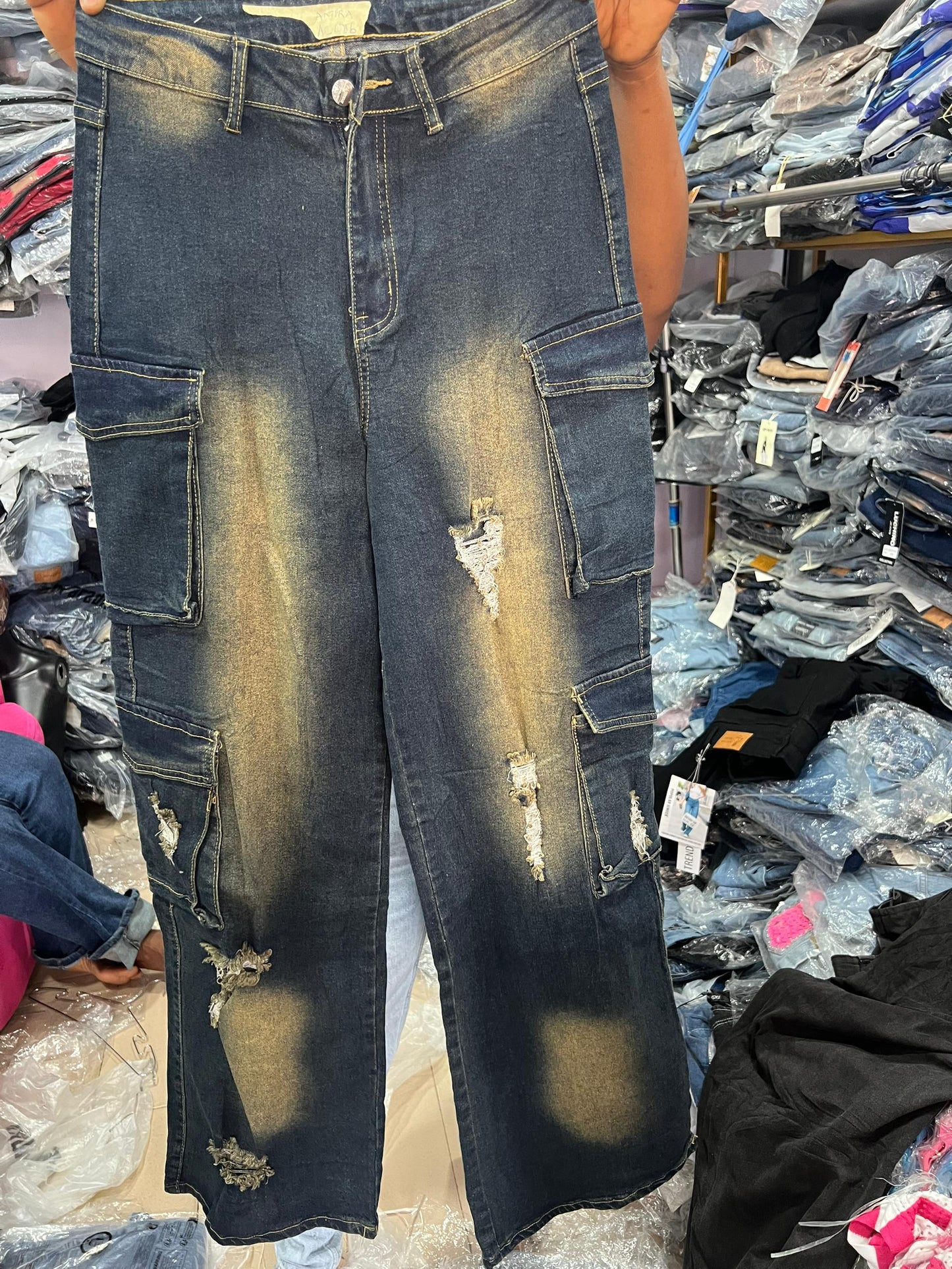 2 toned cargo boyfriend jean AMIRA AC006