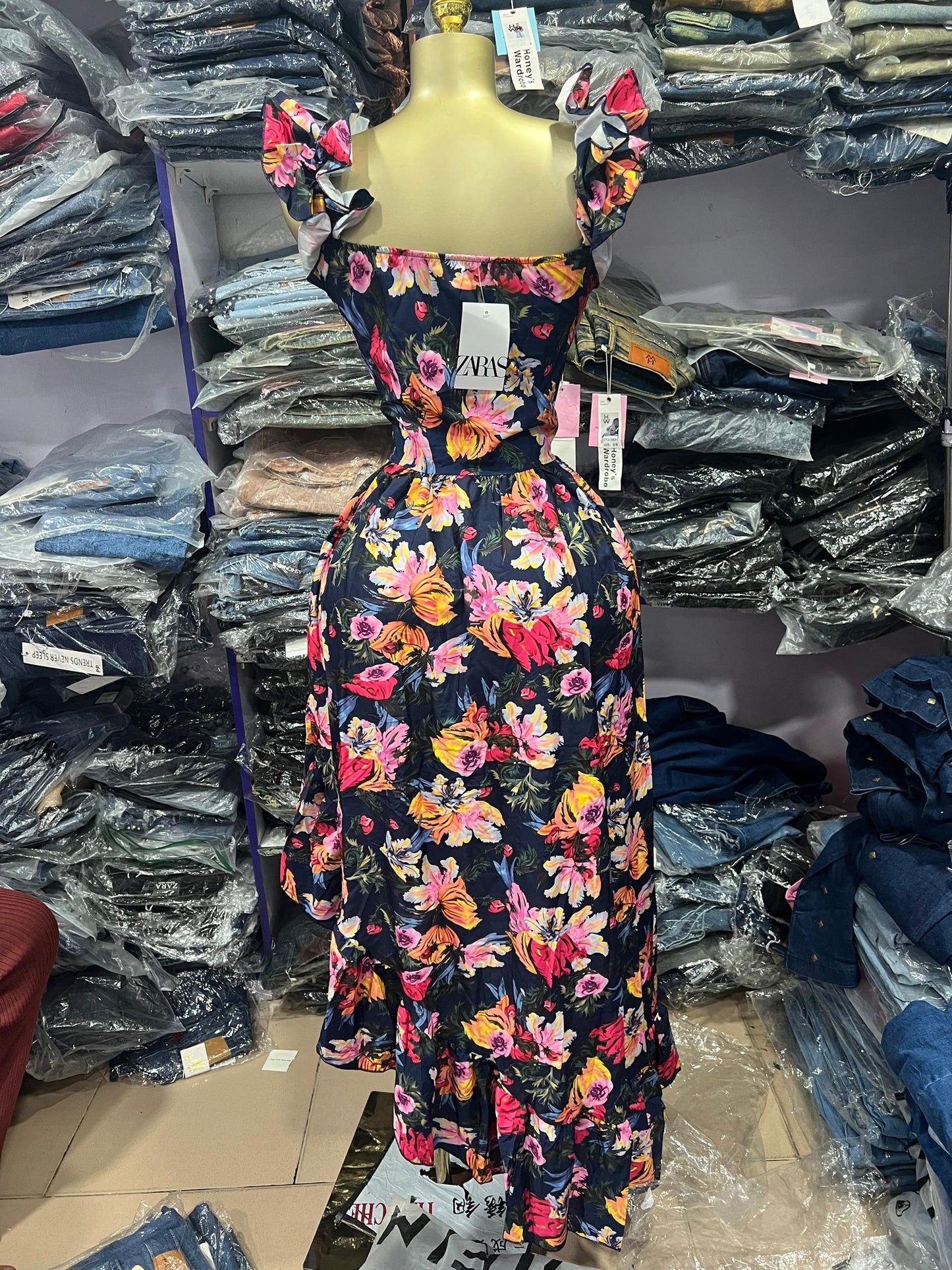 Maxi floral dress size 10-16