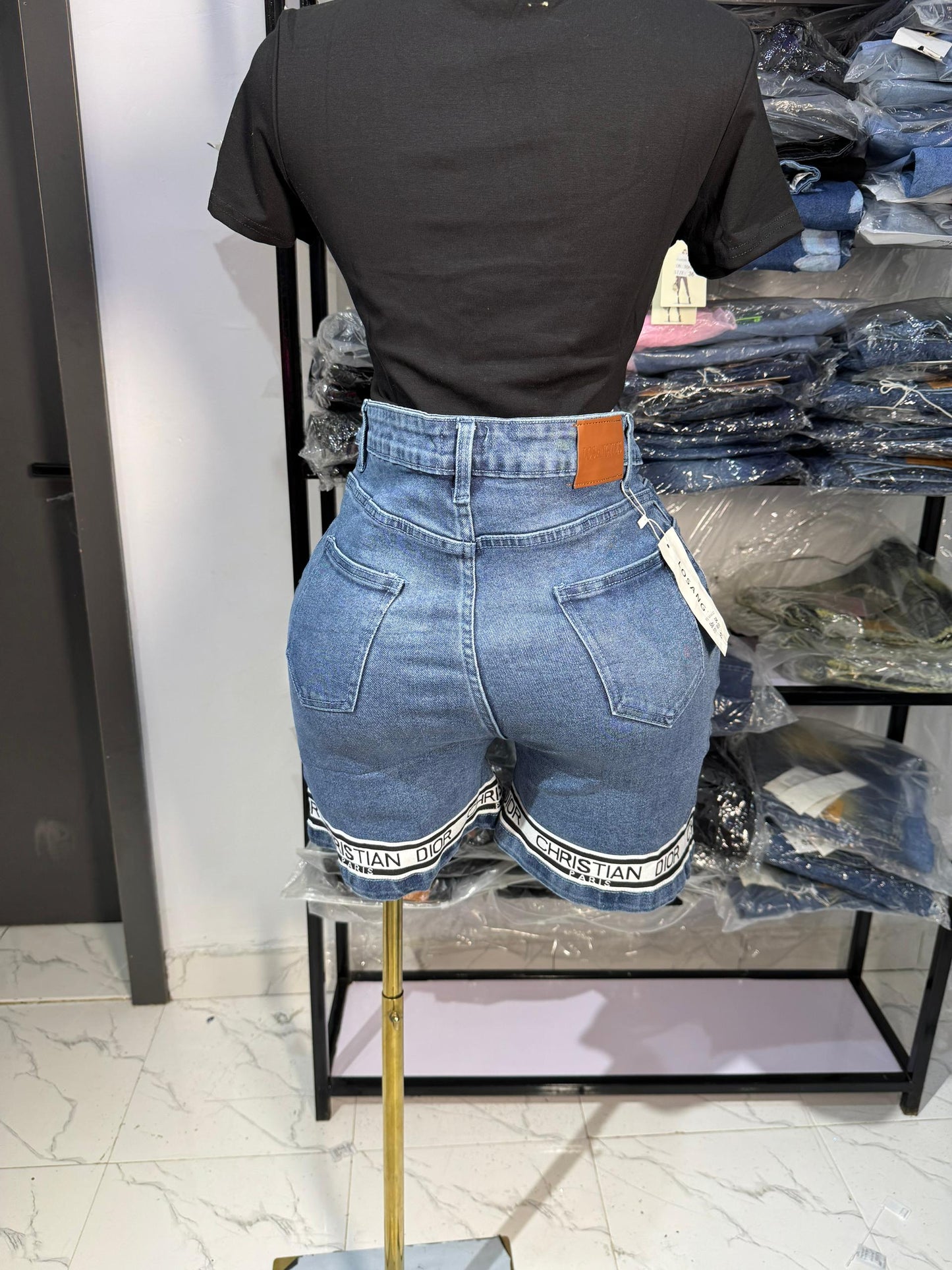 LOSANGELES short 6054NNA1021