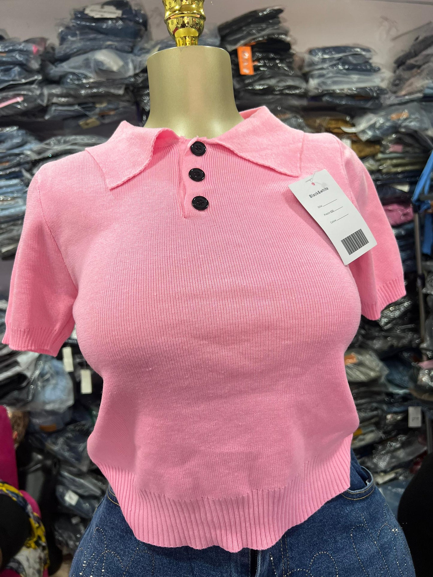 Collar top with button E69 size6-16