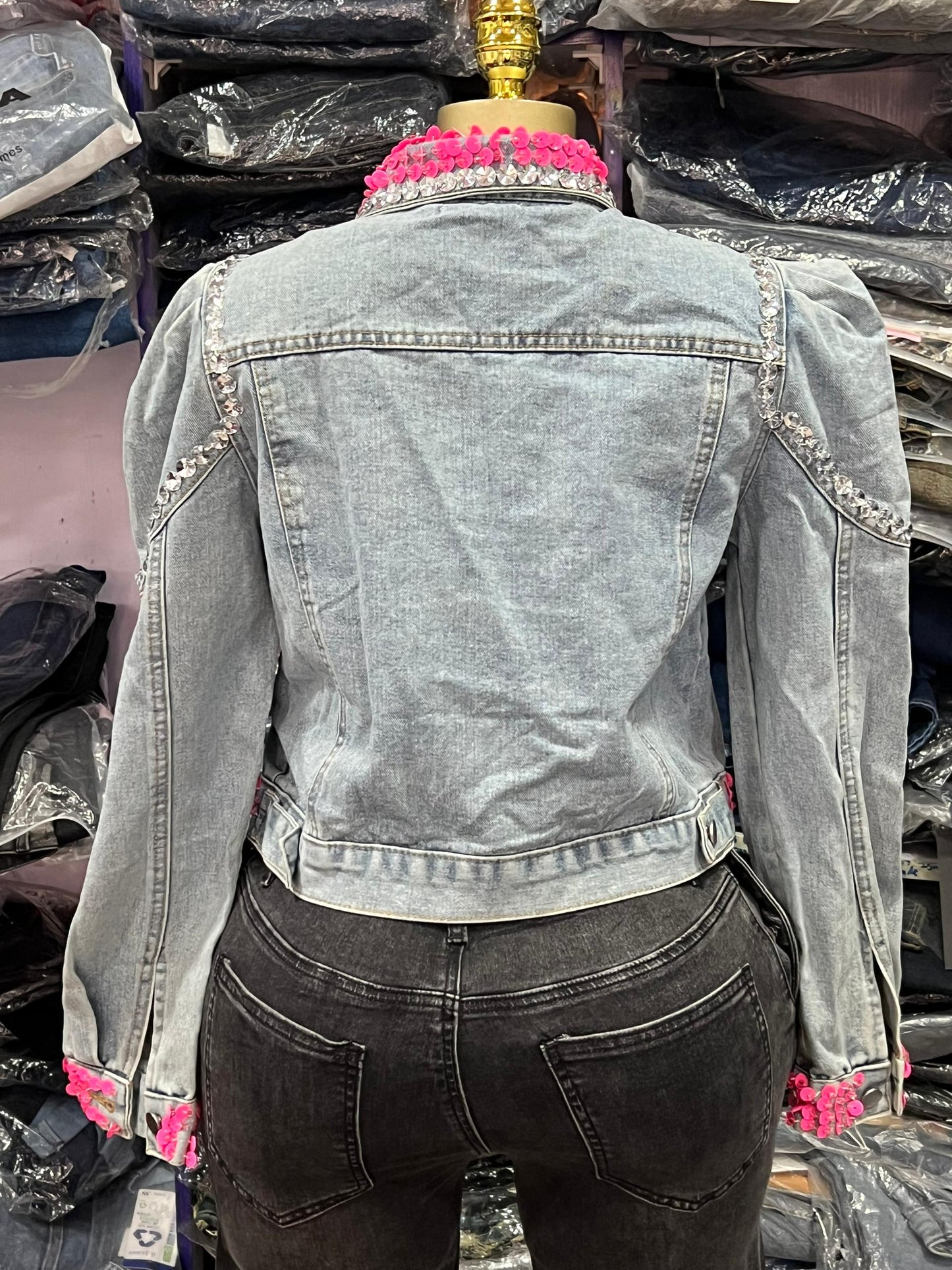 Cropped jacket with design