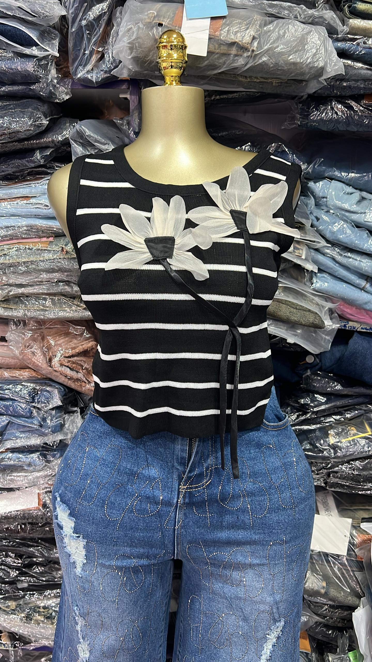 Rose design top size6-16