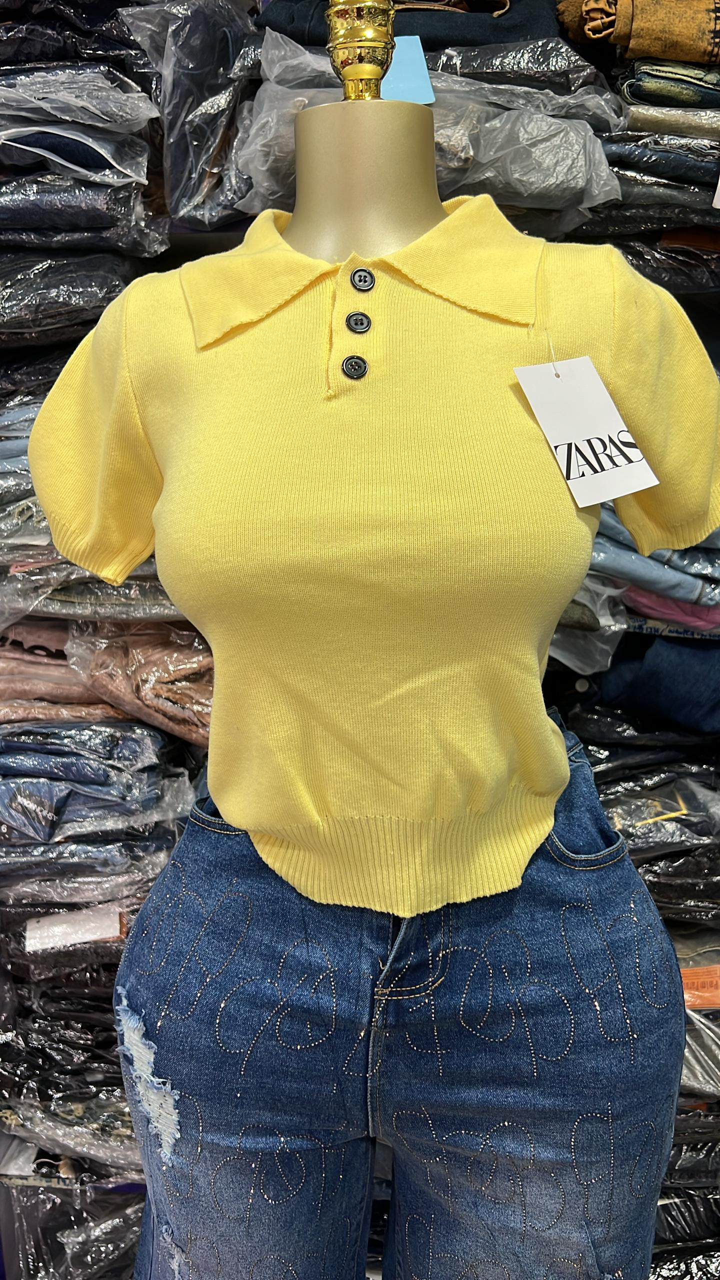 Collar top with button E69 size6-16