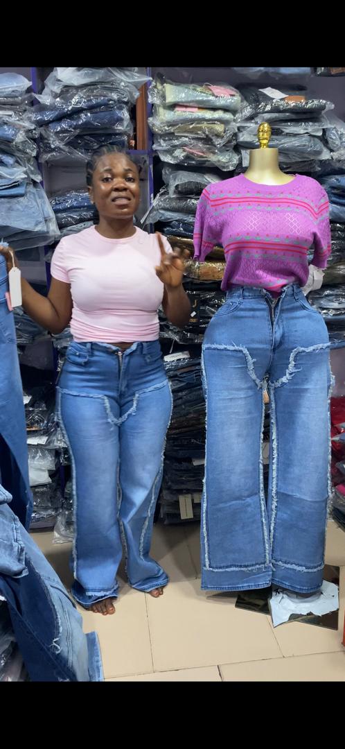 Blue boyfriend jean with design c0062