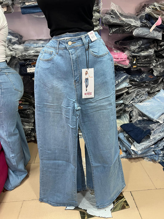 Unripped high rise jean CJ21428F57