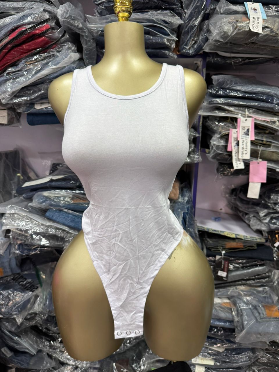 Sleeveless bodysuit size6-12
